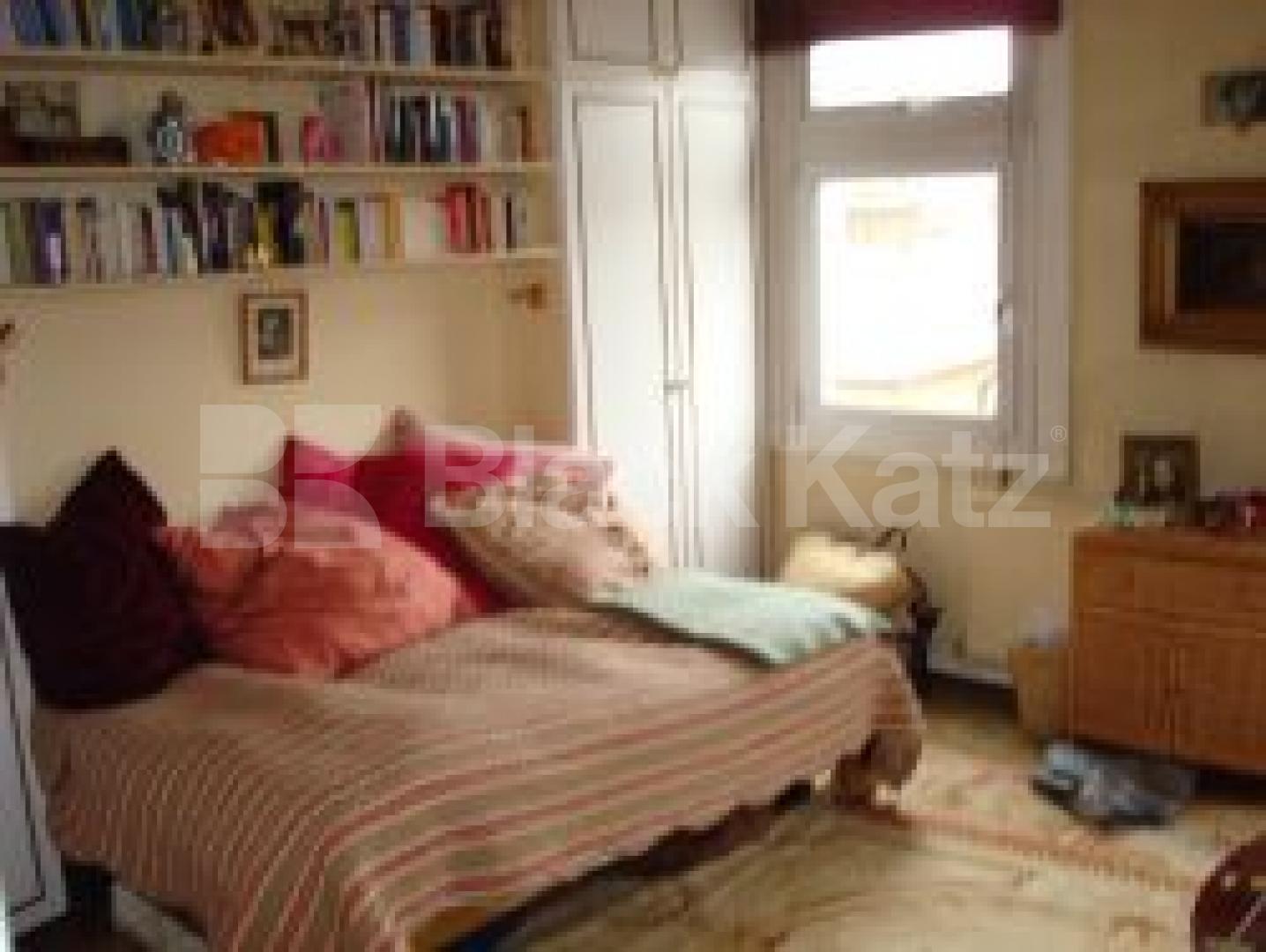 			New Instruciton, Studio Apartment, 1 bath, 1 reception Studio			 Mary Place, LADBROKE GROVE W11